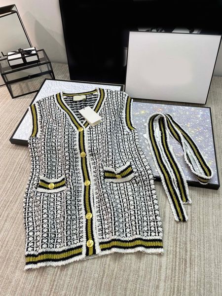 

2023 autumn fashion plaid contrast color belt cardigans sweater women o-neck sleeveless single breasted casual sweaters, White;black