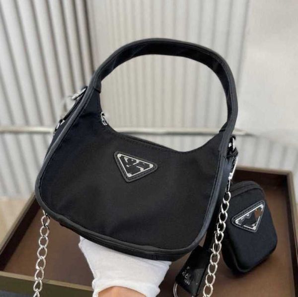 

luxury 2023 factory direct sales new women's handbag hobo chain bag