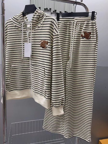 

2023 fashion two piece set luxury designer brand two piece pants tracksuits long sleeve loose casual hooded and long pants suit streetwear, White