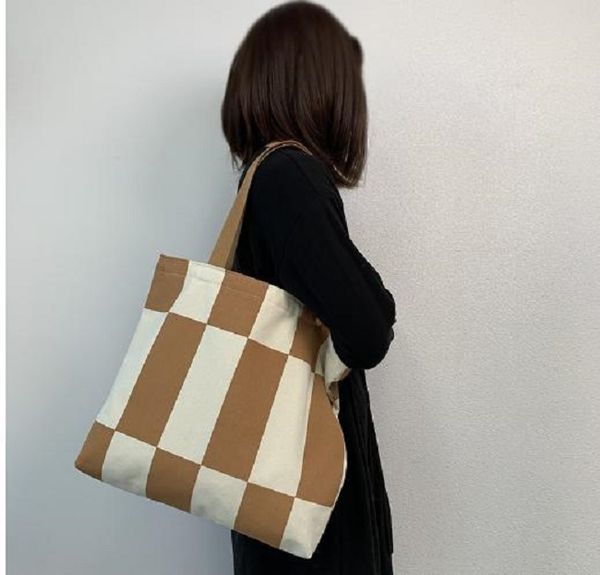 

canvas bag women's single shoulder class college student loading book ins korean style with zipper artistic design sense of hand canvas