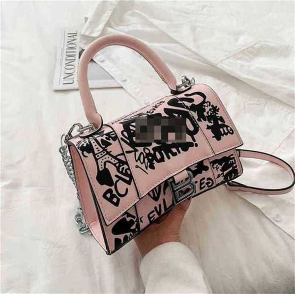 

designer luxury bags graffiti hourglass square version trend style texture messenger