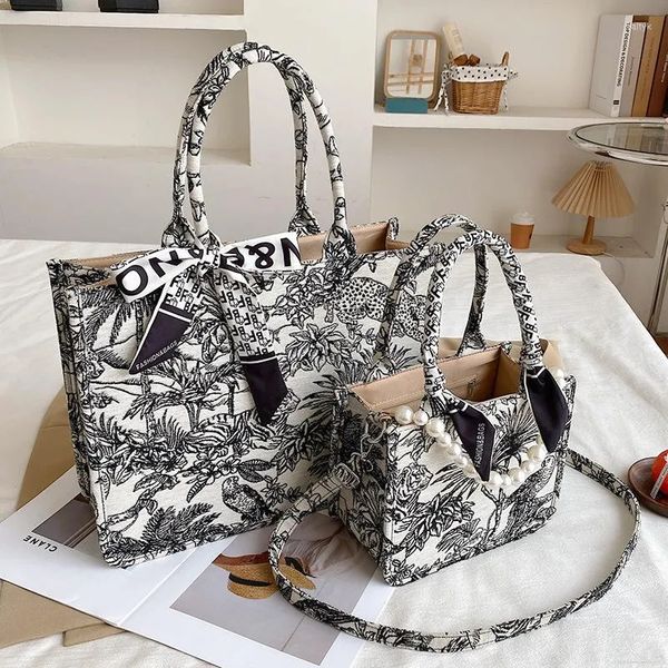 

designer tote luxury dinner fashion bag for women's fashion brand jacquard pearl handbag embroidery girls shopping canvas crossbody bag