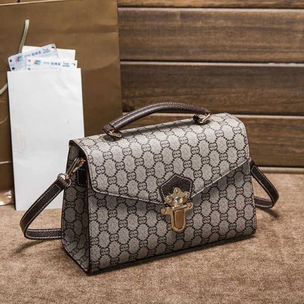 

luxury factory direct sales 2023 new printed handbag temperament handheld small lock buckle fashion one shoulder crossbody bag for women