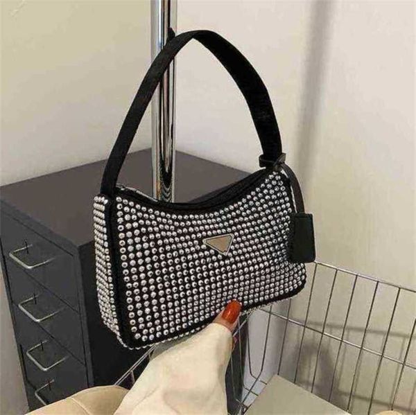 

2023 new luxury bags spring and style small square shoulder texture messenger
