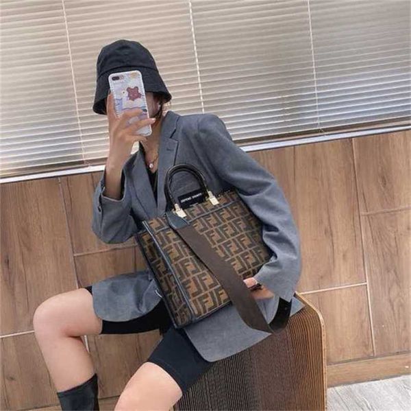 

designer luxury bags messenger capacity portable