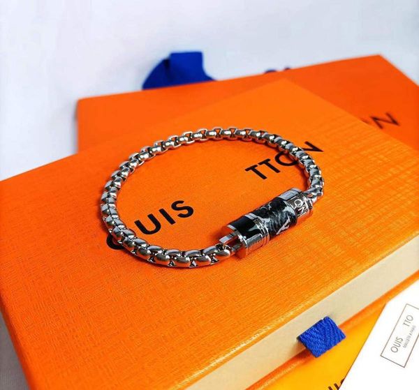 

luxurys designers bracelets for women charm bracelet trendy elegant string of beads party diamond jewelry gift whole birthday 4169405, Golden;silver
