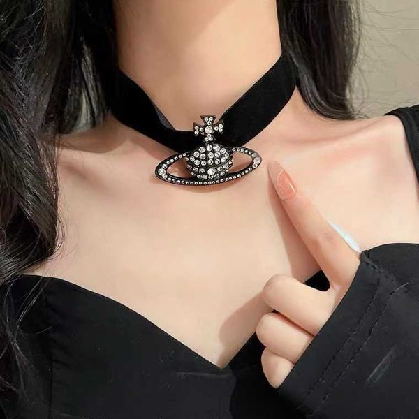 

western empress dowager vivienne black velvet saturn pendant necklace with feminine crowd design feeling neck
