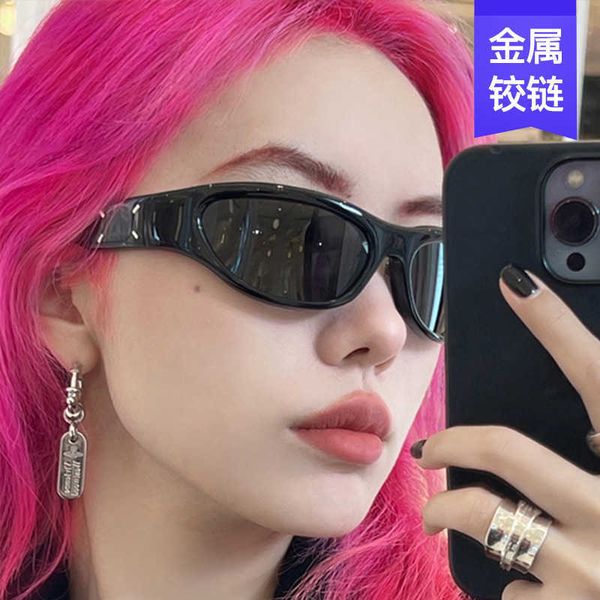 

future cyberpunk y2k sunglasses net red street pgraphy plain and concave sunglasses, White;black