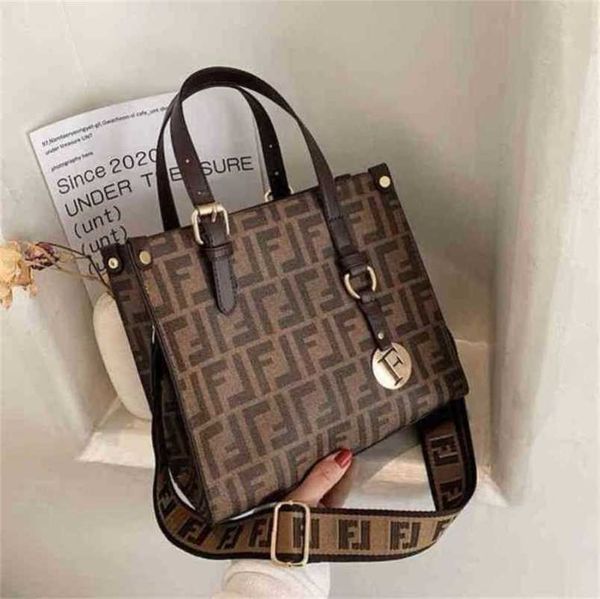 

2023 new luxury bags trend broadband female student korean version