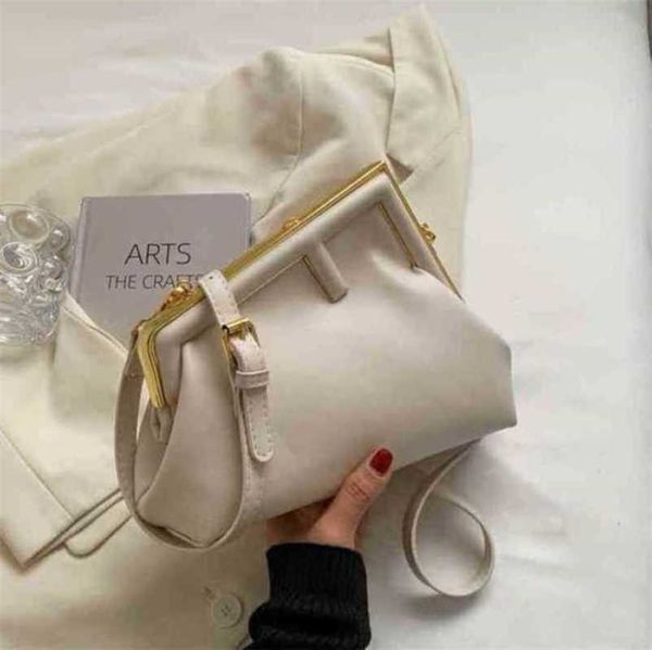 

2023 new luxury bags personality popular korean shoulder novel style 7o7n
