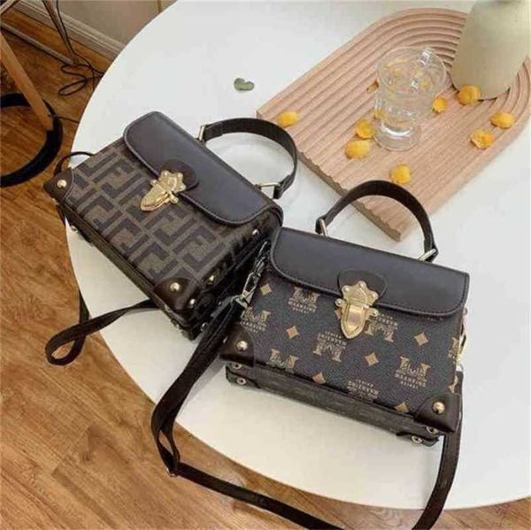

2023 new luxury bags small small square printing shoulder messenger