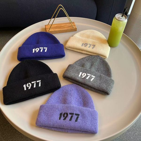 

europe men designers beanie hats woollen knitting hat women brand embroidery number 1977 warm winter beanies designer knitted cap, Blue;gray