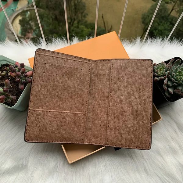 

luxury designer brand women wallets leather passport cover brand credt card holder men business passport holder wallet carteira masculina, Red;black