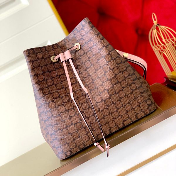 

fashion bags designer bag tote bag luxurys handbags bucket bag adjustable shoulder strap snap fastener gold metal trim designer tote bags fo