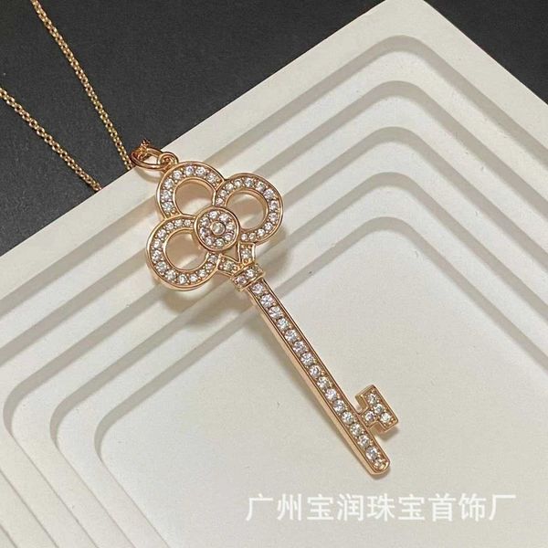 

tiffay crown key necklace full of diamonds simple and fashionable small luxury versatile sweater chain, Black