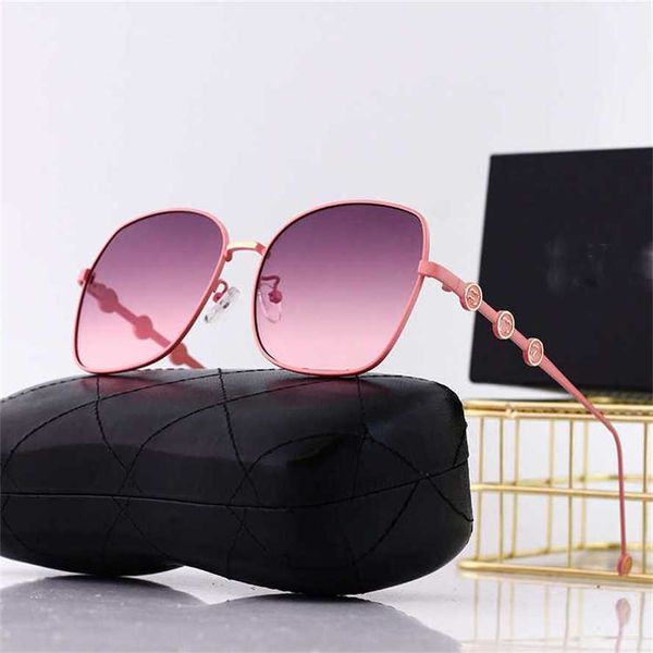 

52% off wholesale of sunglasses 22nd new small fragrant style round frame women's mirror legs letter glasses selling sunglasses, White;black