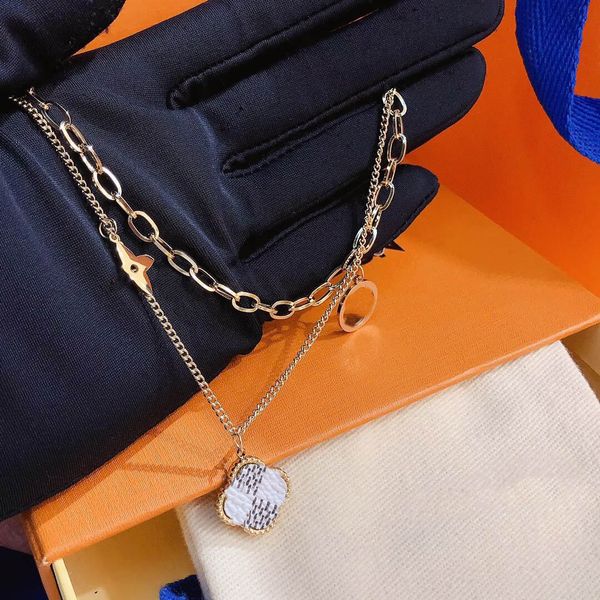 

Designer Four-leaf Clover Luxury Top jewelry accessories designer Pendant Bracelet high quality Hot Women's besigner Jewelry Van Clee