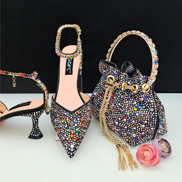 

dress shoes qsgfc italian design luxury women's pointed shoes and bag set full diamond decoration metal closure bag for party 230729, Black
