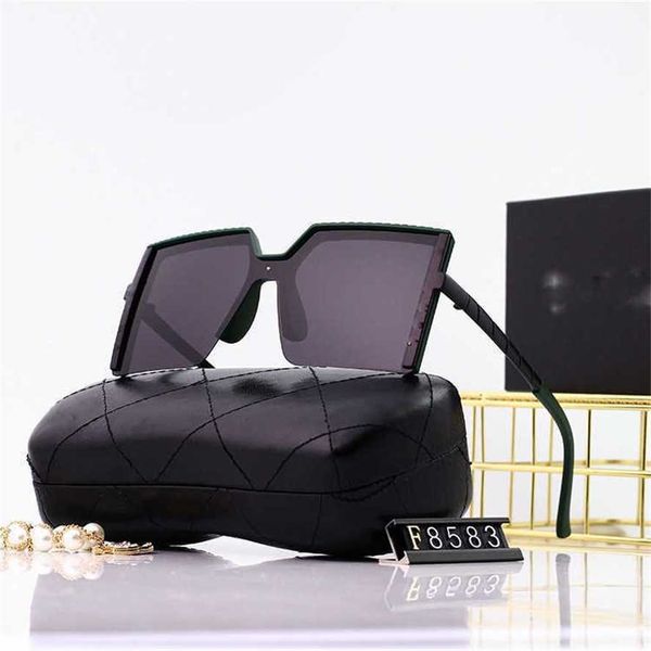 

50% off wholesale of new fashionable female big frame polarized sunglasses street fashion sunglasses, White;black