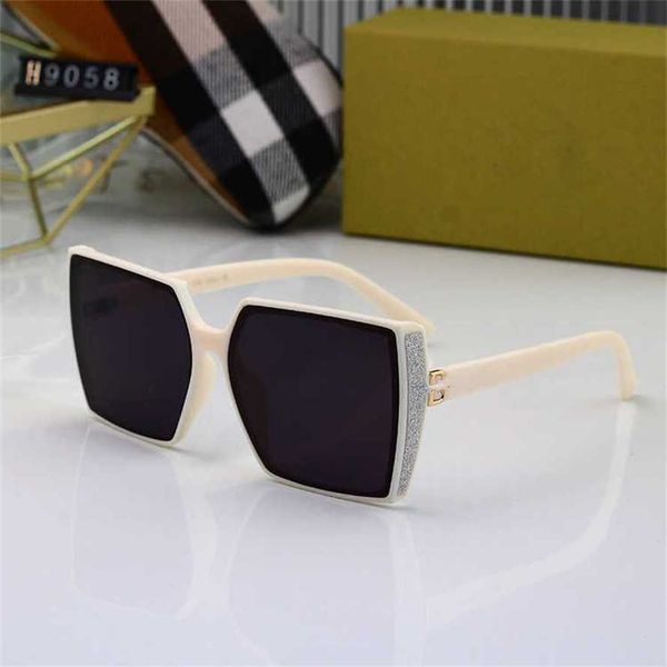

56% off wholesale of sunglasses new fashion box outdoor sunshade women's sunglasses versatile glasses overseas, White;black