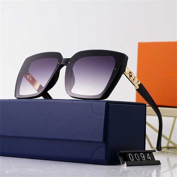 

50% off wholesale of new fashion four-leaf clover women's straight sunglasses, White;black