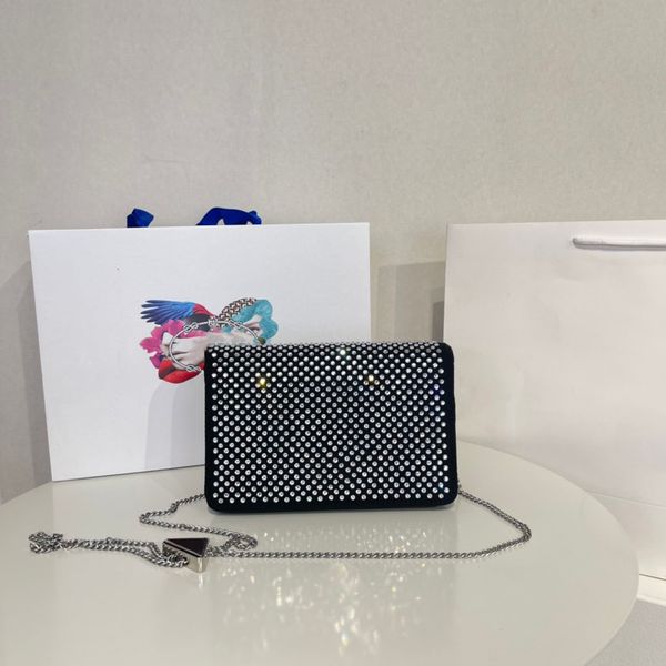 

luxury color matching atmosphere eye-catching new rhinestone bag heavy industry design sense fanny pack adjustable disassembly chain