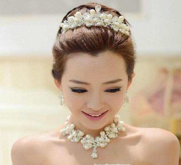 

bridal jewelry threepiece jewelry pearl bride wedding dress accessories crown marriage tire chain necklace set of earrings9365200, White