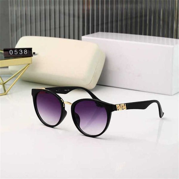 

56% off wholesale of sunglasses new box overseas sunglasses net red fashion glasses men and women, White;black