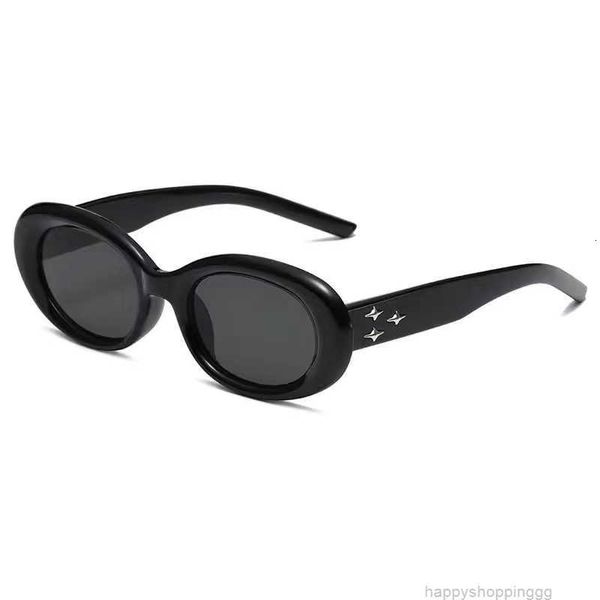 

gm black frame sunglasses fashion retro trend sunglasses look thin can be worn, White;black