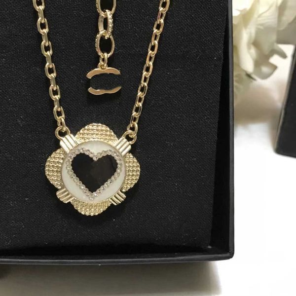 

designer jewelry necklace small fragrance block cream white enamel heart diamond set simple black necklace earrings