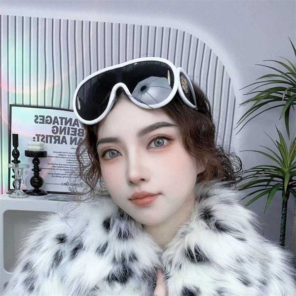 

50% off wholesale of sunglasses 23 new roy's bread inflatable pilot network red same style sunglasses 6000, White;black