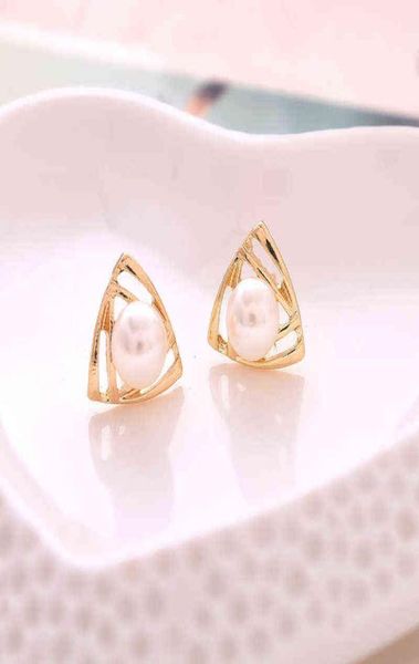 

new design geometry clip on earrings without piercing fashion simulated pearl ear clip j22061385690142468421, Golden