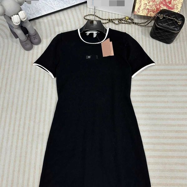 

summer women's black crew neck slim shift dress, polyester fabric wrinkle resistant ball, straight tube slim version of casual fashion,, Black;gray