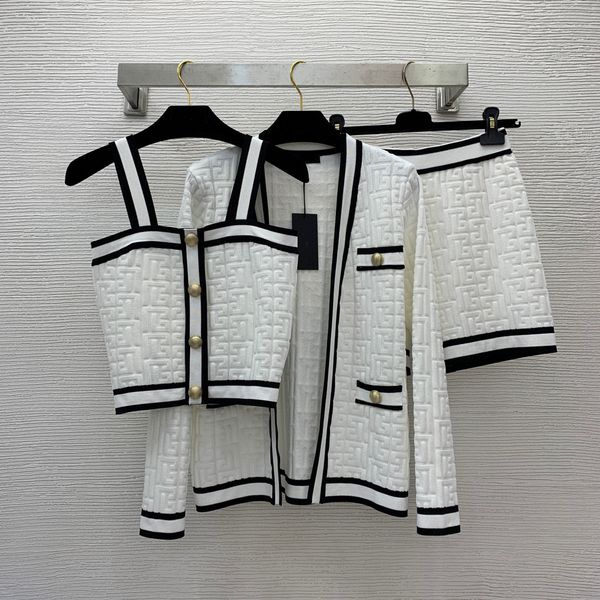 

b1009 luxury designer golden lion women's knit set cardigan short cropped pants casual 3 piece set loose and pants set, White