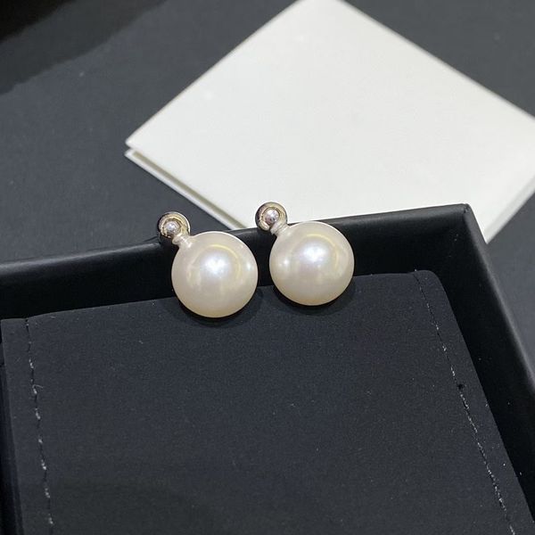 

2023 luxury quality charm 10mm nature shell beads stud earring in 18k gold plated have box stamp ps7412b, Golden