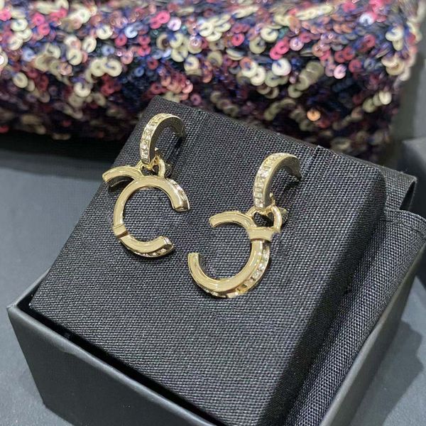 

2023 luxury quality charm drop earring with diamond in 18k gold plated have box half round shape stamp ps7384b, Golden