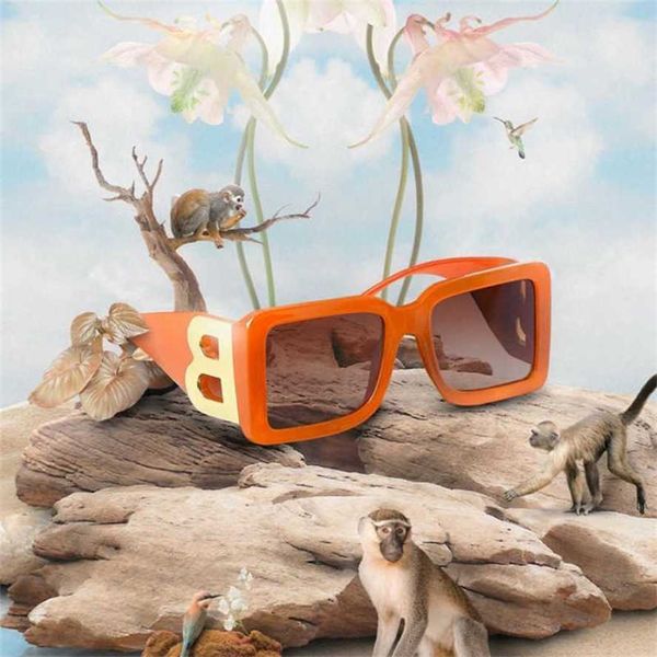 

50% off wholesale of rock style square metal inlaid with modern charm wide leg sunglasses 4301, White;black