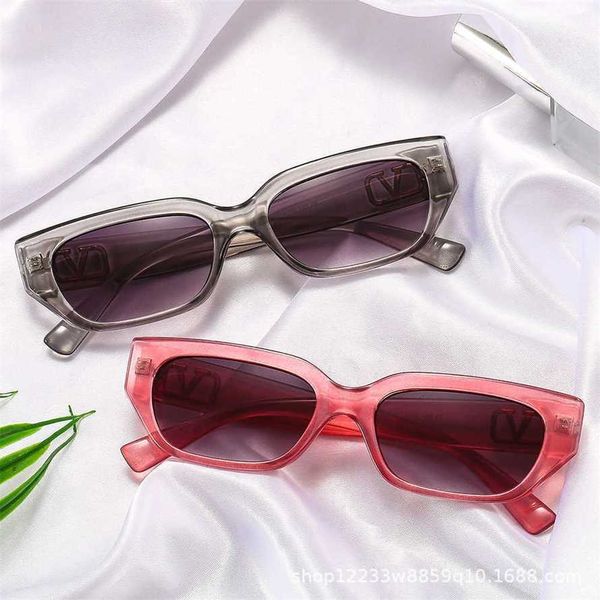

56% off wholesale of new small frame personalized women's sunglasses popular sunglasses 4080rb41, White;black