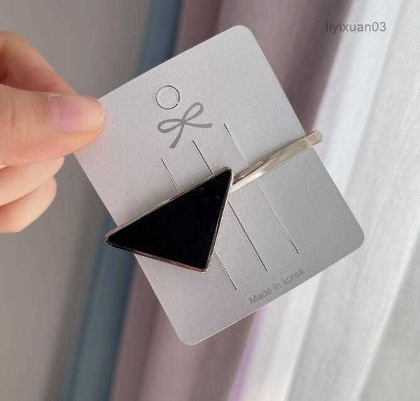 

designer barrettes womens girls metal triangle p-letter hair clips high-quality brand classic versatile leisure headwear hairclips black sha, Golden;silver