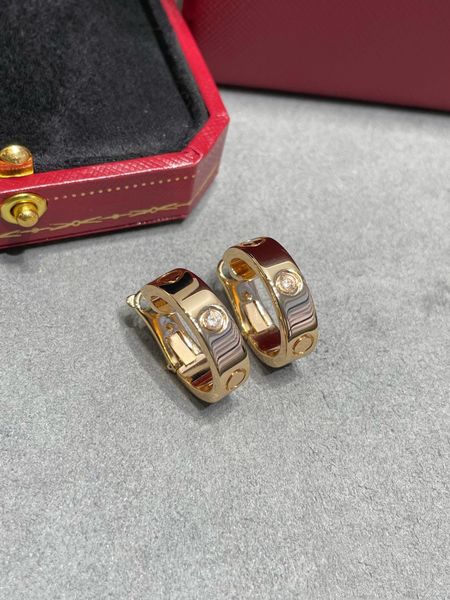 

designer minimalist and atmospheric carti earrings women's earrings new temperament jewelry glitter mature women's wedding engagem, Golden;silver