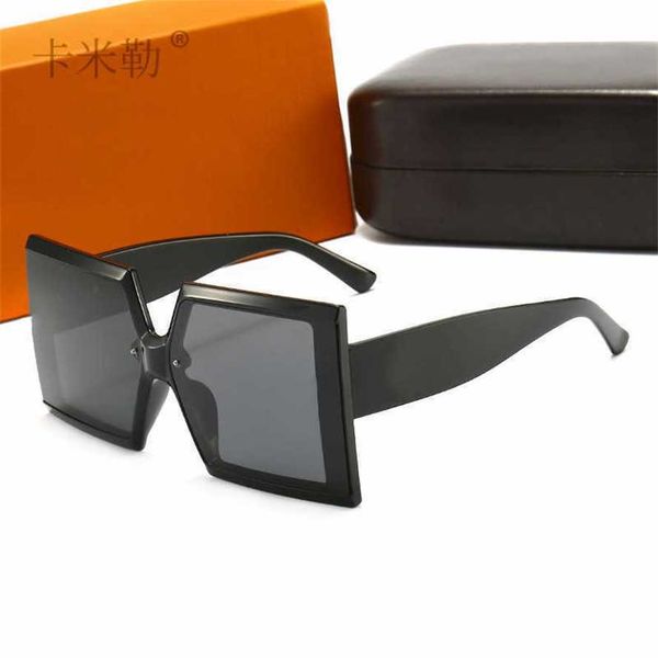 

50% off wholesale of new women's polarized fashion oval face sunglasses driving holiday sunglasses 545, White;black
