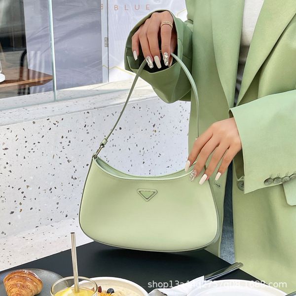 

2023 new underarm bag lacquer leather elegant handbag vintage shoulder bag genuine leather stick bag high quality