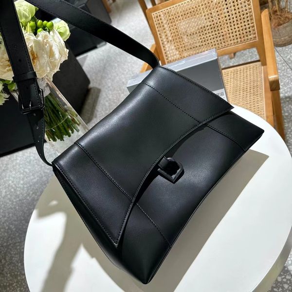 

2023 b home designer hourglass bag crossbody limited edition female brand luxury fashion shopping bag coin purse small sweet mobile phone ba