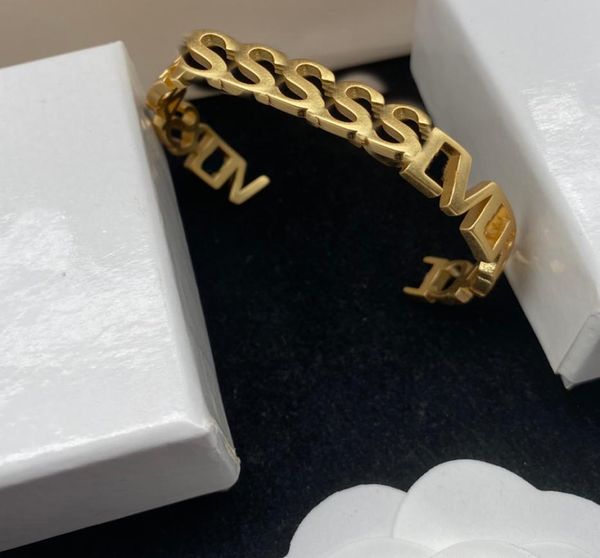 

fashion letter bangle designer bracelet for mens women hollow out gold love bracelets v men gifts womens luxury jewelry with box 24382474, Black