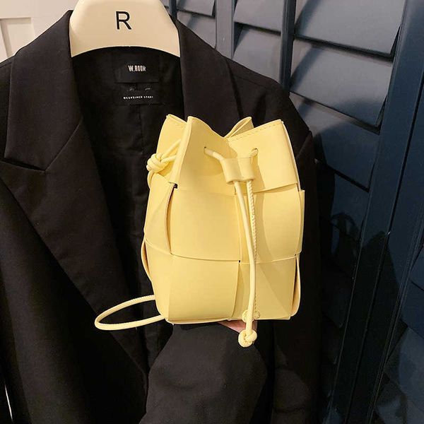 

designer bag venetas plaid texture drawstring woven bag shoulder bag crossbody bag women's bag cbmy