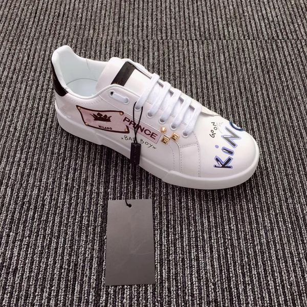 

slippers designer woman shoe leather lace up men fashion platform oversized sneakers white black mens womens luxury velvet suede 0729