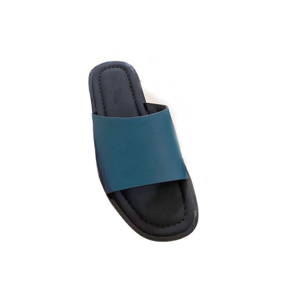 

2023 summer new cool slippers leather surface outdoor beach shoes men's flip-flops men fashion casual with orange blue brown mens slipe, Black