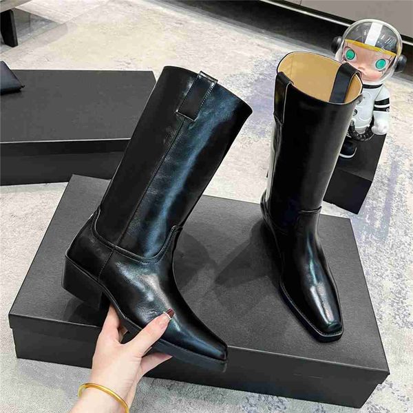 

fashion women's boots 2023 channel luxury design vintage decorative letter logo autumn and winter casual martin boots snowy anti slip s, Black