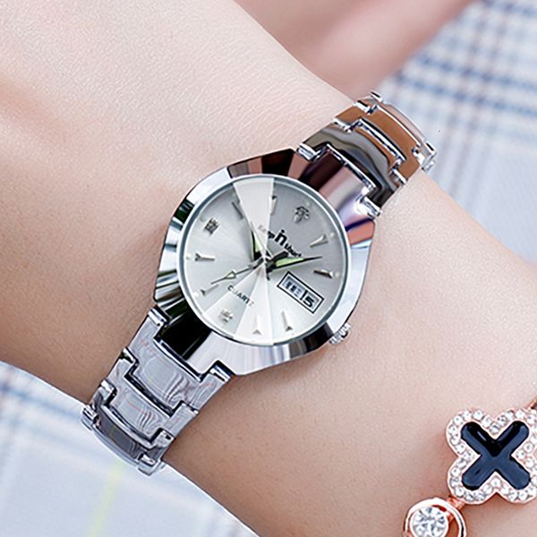 

wristwatches watches women fashion watch luxury brand quartz ladies watch small dial calendar bracelet watch montre femme 230729, Slivery;brown