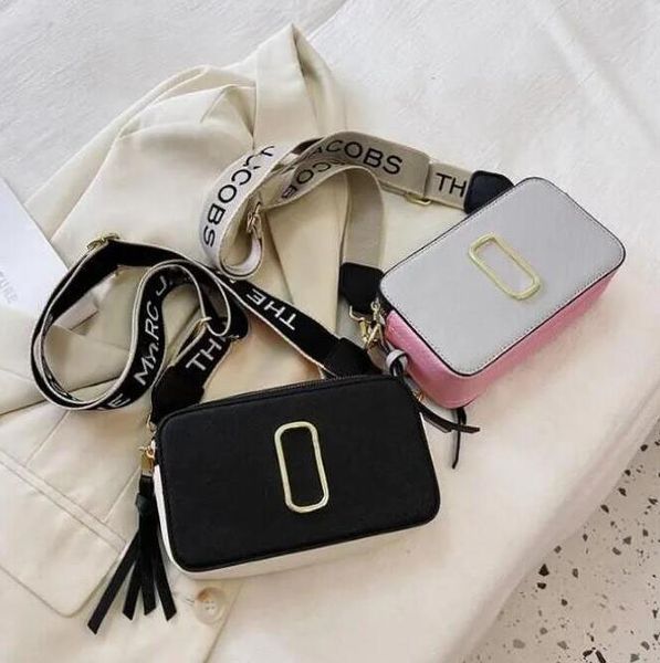 

designer women bags new 2023 contrast color small square bag trend letter single shoulder messenger bags 20-12-7cm m00730, Red;black